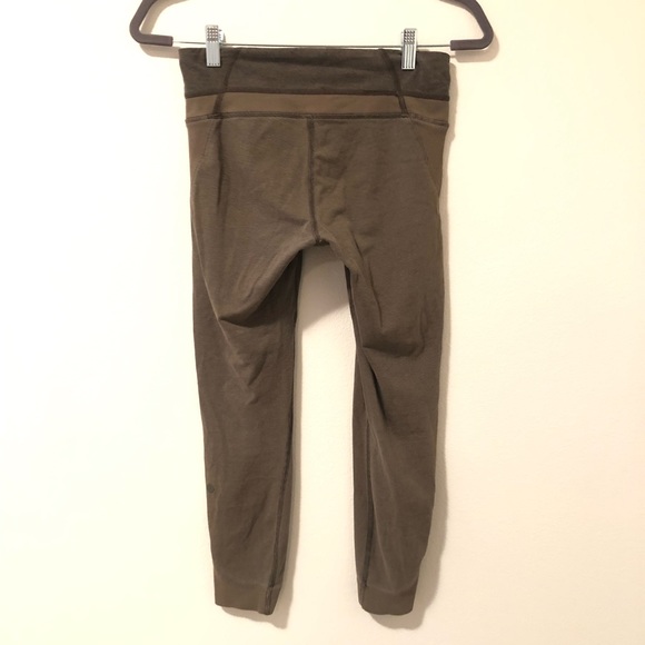 Lululemon Refine Crop Knit Leggings Size 4 - Picture 5 of 8